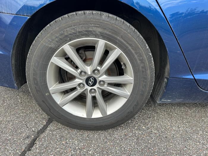 2016 hyundai sonata se with 120648 miles for sale near elk-river, minnesota 3c2e4e4e6d1d49f3ae572314e862cef3.jpg