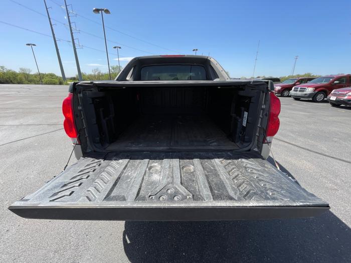 2004 chevrolet avalanche 1500-4wd with 252649 miles for sale near clearwater, minnesota 3c594065678a4b9998435459d4d021df.jpeg