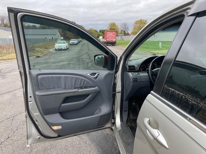 2007 honda odyssey ex-l-w--dvd-and-navigation with 262233 miles for sale near elk-river, minnesota 3cced96b15184b298583669022f0158e.jpeg