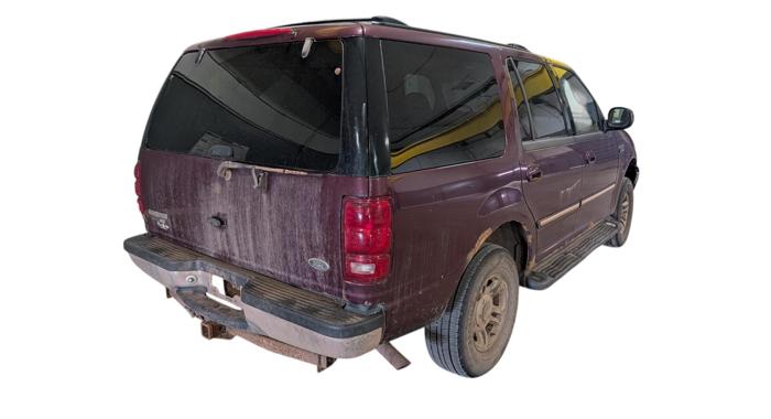 2001 ford expedition xlt-4wd with 169685 miles for sale near elk-river, minnesota 3ce09e14935841a4bb5bce0e298659b5.jpg