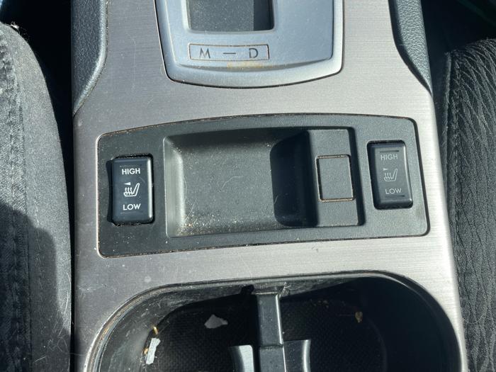 2011 subaru outback 2.5i-premium with 155626 miles for sale near rochester, minnesota 3d859bfda83248348b0ff95bea5ee58a.jpeg