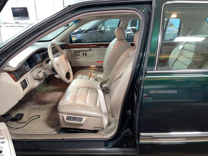 1996 cadillac deville with 110142 miles for sale near elk-river, minnesota 3d9018a406974a848be796f6b9a6ea05.jpg