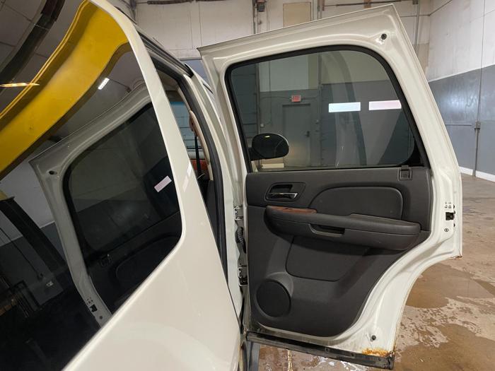 2007 chevrolet tahoe ls-4wd with 236154 miles for sale near elk-river, minnesota 3dc913f5ee2c461a822fa379f6102708.jpg