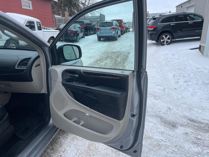 2013 chrysler town-and-country touring with 146210 miles for sale near elk-river, minnesota 3dca481100eb48c59576a83d56328dac.jpg