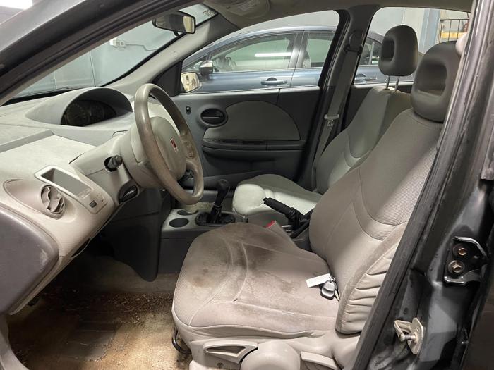 2003 Saturn Ion