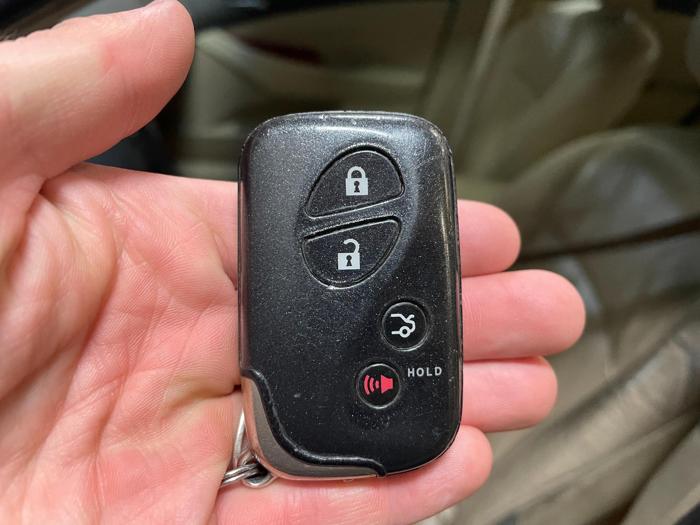 2007 lexus es 350 with 323592 miles for sale near elk-river, minnesota 3e0709bc0af74f4abb110f1c8766ba6e.jpg