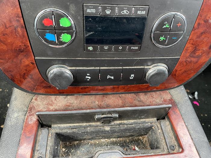 2014 chevrolet tahoe ltz with 253551 miles for sale near elk-river, minnesota 3e0c296dd23341f391aabaf2303a4bf4.jpg