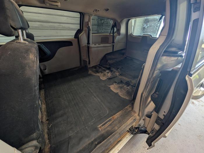 2011 dodge grand-caravan mainstreet with 179218 miles for sale near elk-river, minnesota 3e50fc90c4c04c2fa00825bfe2c8c5dd.jpg