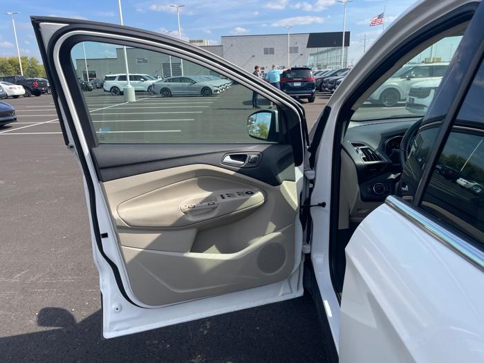 2014 ford escape titanium-4wd with 133798 miles for sale near rochester, minnesota 3e8f83b6cf3146a38055d2ee7f5b448d.jpeg