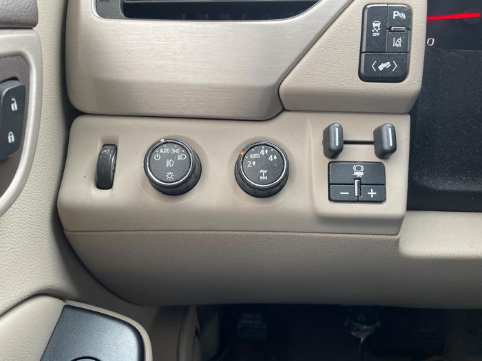 2015 gmc yukon-denali 4wd with 149950 miles for sale near rochester, minnesota 3eb1f66355f44b4996b4cf654b9d535b.jpeg