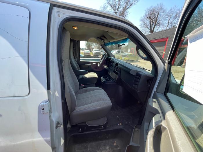 2014 chevrolet express 2500-cargo with 184356 miles for sale near columbus, minnesota 3ebd31840dd84d25b4b8eb5345356642.jpeg