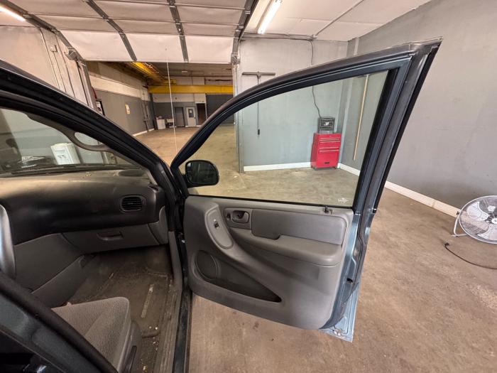 2007 chrysler town-&-country touring with 155270 miles for sale near elk-river, minnesota 3ee1cd019160427ca1ae8338dac96b10.jpeg