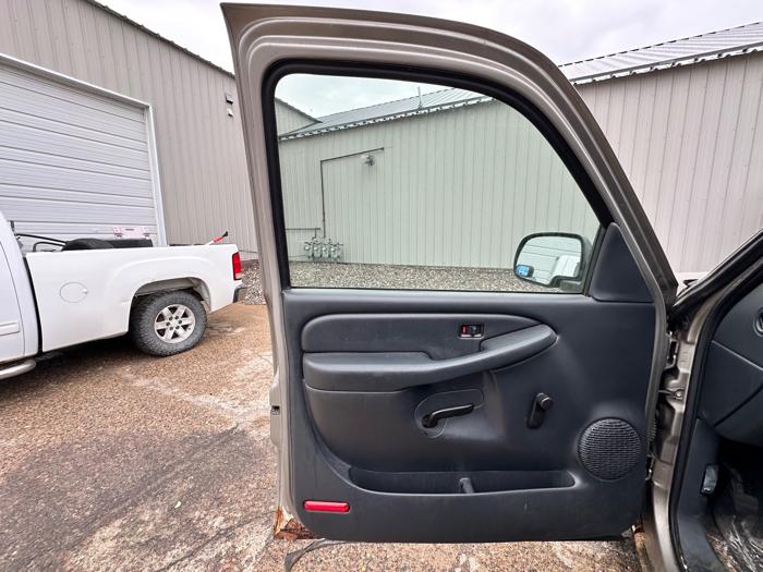 2002 chevrolet silverado-1500 short-bed-4wd with 283000 miles for sale near elk-river, minnesota 3ef7e21895bd4335a5ed89be8ce286a6.jpeg