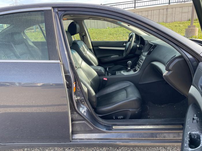 2007 infiniti g35 x-awd with 181597 miles for sale near burnsville, minnesota 3f0a2e151f8542a8ae34135124f1c35c.jpeg