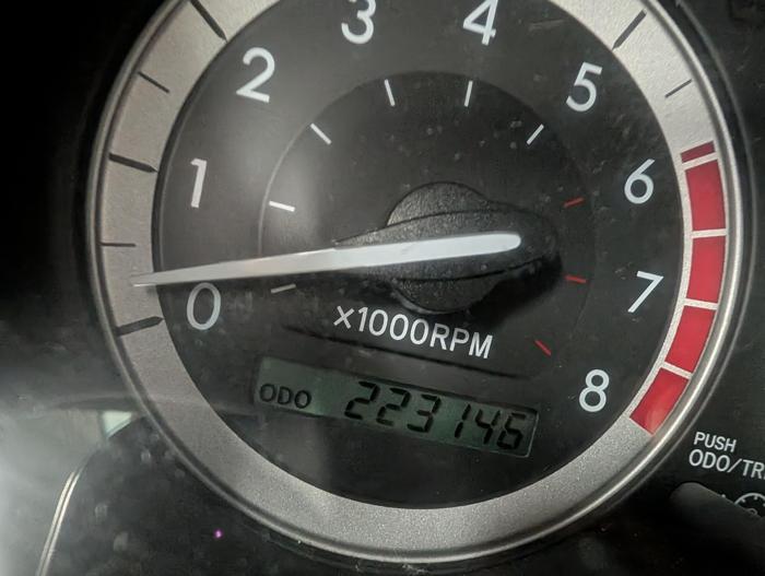 2004 toyota sienna le---7-passenger with 223147 miles for sale near elk-river, minnesota 3f14189d7b364071850cf5be8a51a028.jpg