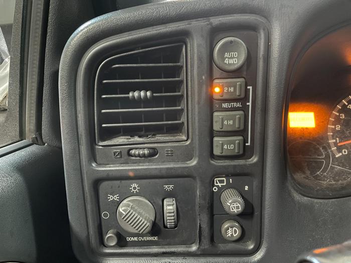 2002 chevrolet suburban 1500-4wd with 264133 miles for sale near elk-river, minnesota 3f1a2c1d928b4ae4a06d35cef81d3b7d.jpg