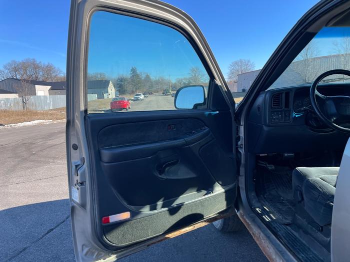 2002 chevrolet silverado 1500 with 245838 miles for sale near elk-river, minnesota 3f50f23b624b453c90ce601485a25a2f.jpg