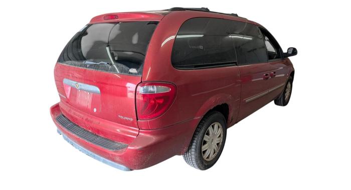 2006 chrysler town-&-country touring with 162857 miles for sale near elk-river, minnesota 3f9cfec69030484b86b5dc834dbe3359.jpg