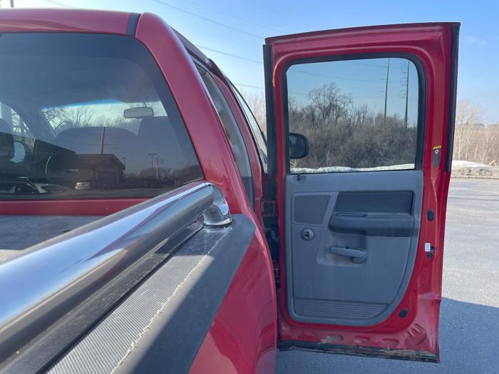2006 dodge ram-2500 laramie-quad-cab-4wd with 323244 miles for sale near clearwater, minnesota 3fbd269126a143d69719a14fa83d87cb.jpeg