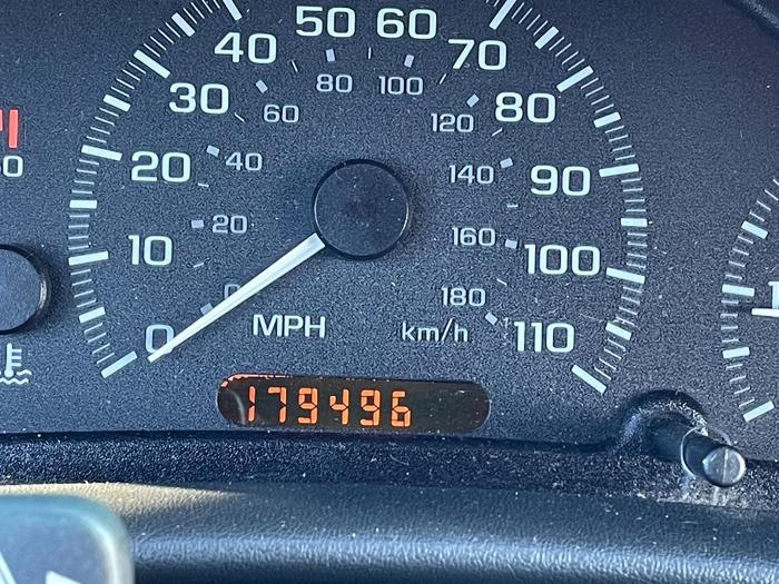 2001 chevrolet cavalier with 179496 miles for sale near elk-river, minnesota 3fd614da44514378a625e8da30bed5fe.jpg