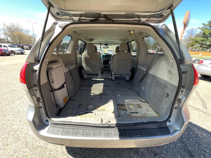 2013 toyota sienna le-fwd-8-passenger-v6 with 309236 miles for sale near brainerd, minnesota 3fdf74eccb5445bf92fdf39e9f75c86d.jpeg