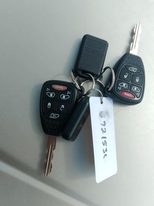 2006 chrysler town-&-country touring with 173423 miles for sale near elk-river, minnesota 3ff798e8b7a740c5a7bd833074520dbc.jpg