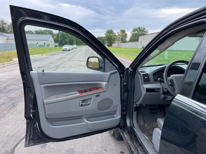 2005 jeep grand-cherokee limited-4wd with 239369 miles for sale near elk-river, minnesota 4009eb8dd6e84672863f8c1da19f6aa0.jpeg