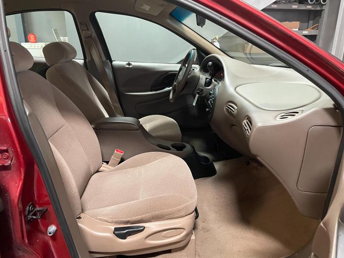 1999 Ford Taurus