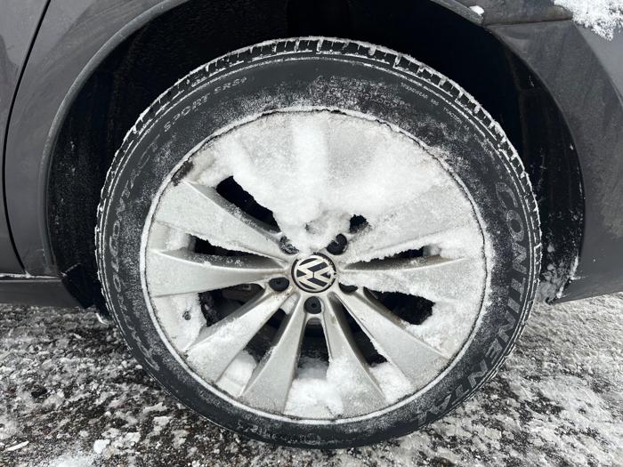 2010 volkswagen cc with 156535 miles for sale near elk-river, minnesota 40668f7afcff438284bfc1cd2730a03b.jpeg