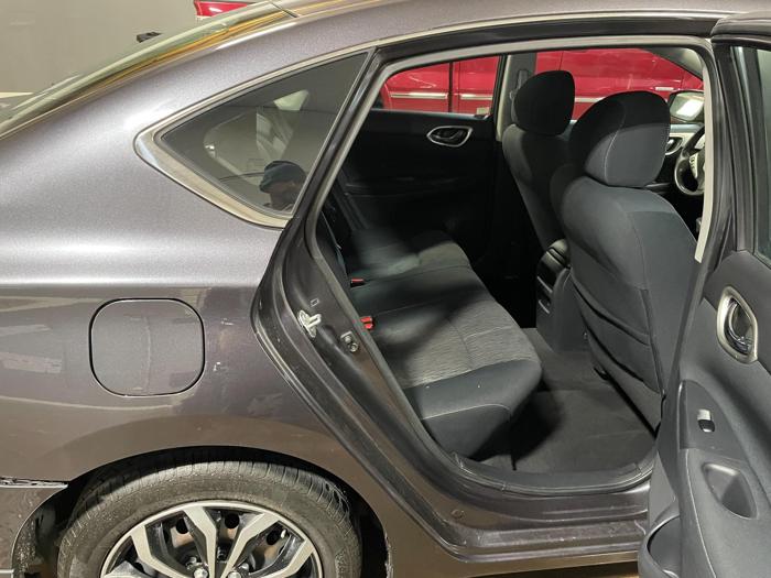 2015 nissan sentra sv with 122549 miles for sale near elk-river, minnesota 4070a061ac334f4aac9e528654ca278e.jpg