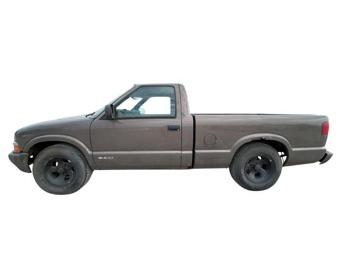 1998 chevrolet s10-pickup reg.-cab-short-bed-2wd with 115997 miles for sale near elk-river, minnesota 40830193d4914b429e277c26e72774e8.jpg