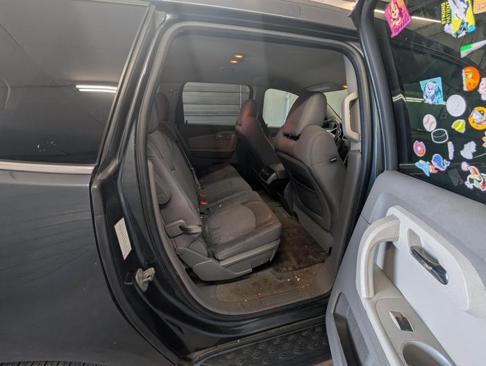 2011 chevrolet traverse lt-awd with 201771 miles for sale near elk-river, minnesota 408893b3ff6942238fc5762cacb900af.jpg