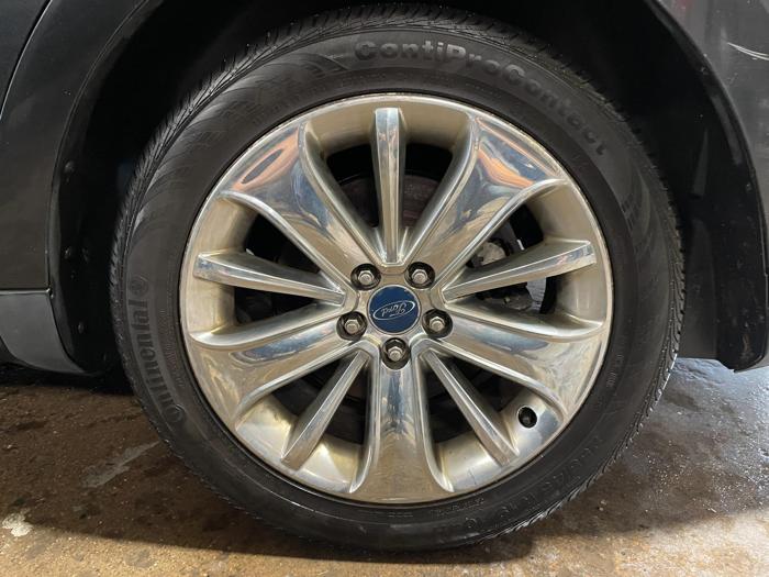 2010 Ford Taurus