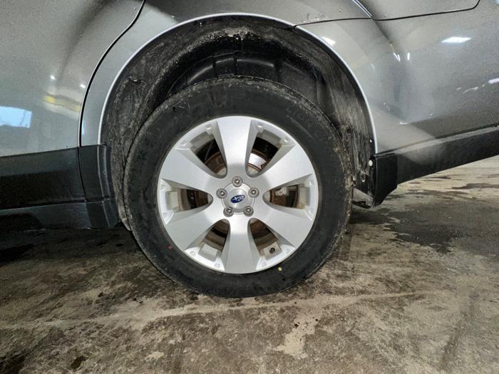 2011 subaru outback 2.5i-limited with 185918 miles for sale near elk-river, minnesota 40b3bcc02a2341f4bdc4e9b0a952678a.jpeg