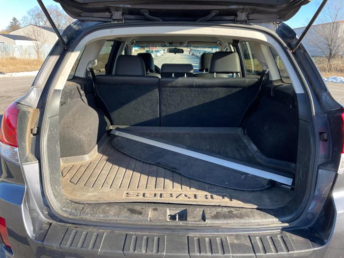 2013 subaru outback 2.5i-limited with 151995 miles for sale near elk-river, minnesota 40b96b9e52aa46eea7c38371b0798970.jpg