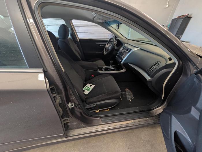 2013 nissan altima 2.5-s with 145500 miles for sale near elk-river, minnesota 40c99b62a5bf42a88f1ee2d5aa8f9fc3.jpg