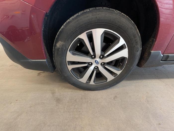 2019 subaru outback 2.5i-limited with 252834 miles for sale near elk-river, minnesota 410d5389d6cd4344871507dd8eaebe1a.jpg