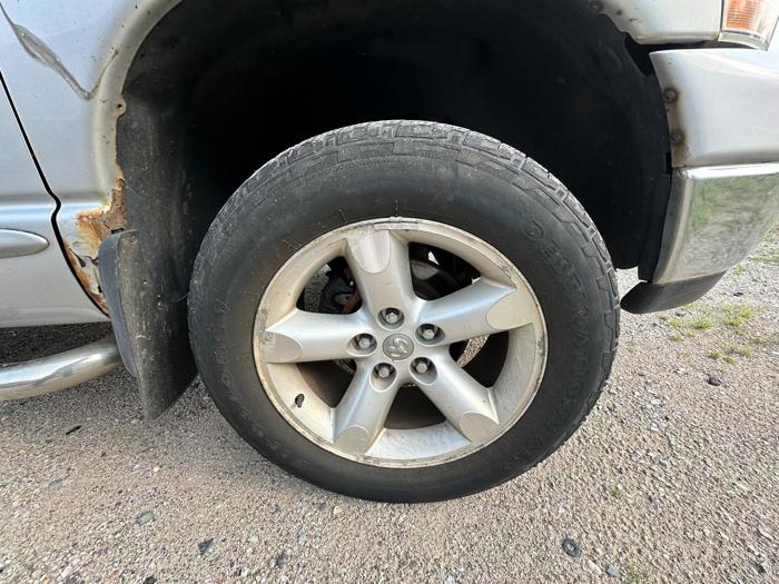 2006 dodge ram-1500 laramie-quad-cab-4wd with 206597 miles for sale near elk-river, minnesota 411420fe6edc4a4ab535d7905d9d11bd.jpg