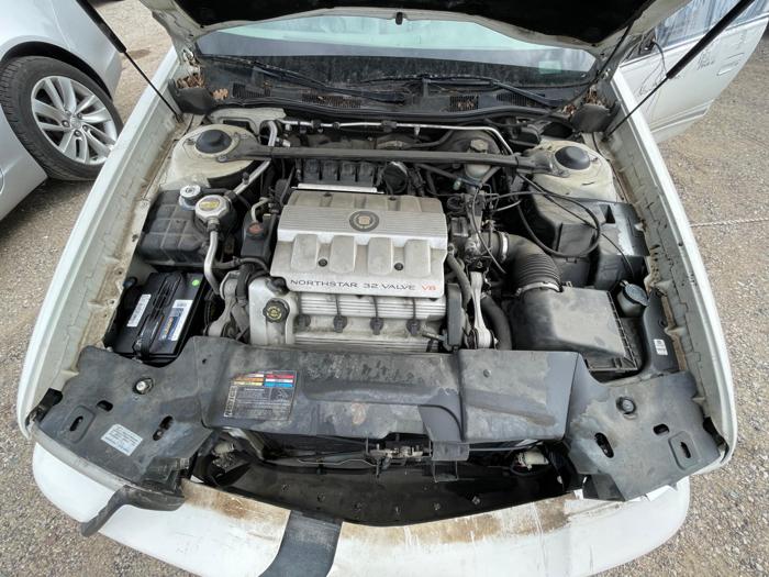 1998 cadillac deville with 81518 miles for sale near elk-river, minnesota 411421fb3a264e1e981ef27e31a7d9a7.jpg