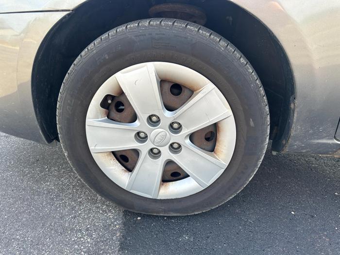 2009 kia rondo base with 168221 miles for sale near elk-river, minnesota 41467cc2fc084de2b1ebb4b263b2961f.jpg