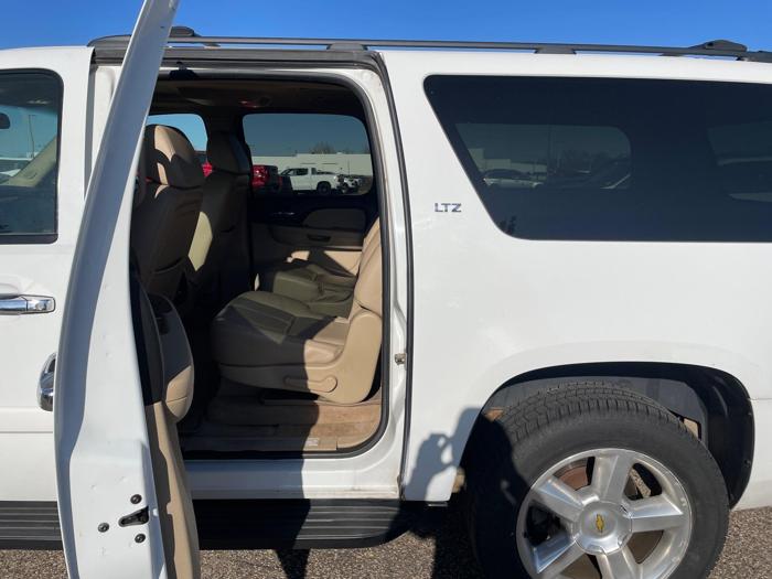 2007 chevrolet suburban lt1-1500-4wd with 255688 miles for sale near fridley, minnesota 41b4d86f29ae41899d61241789cf040b.jpeg