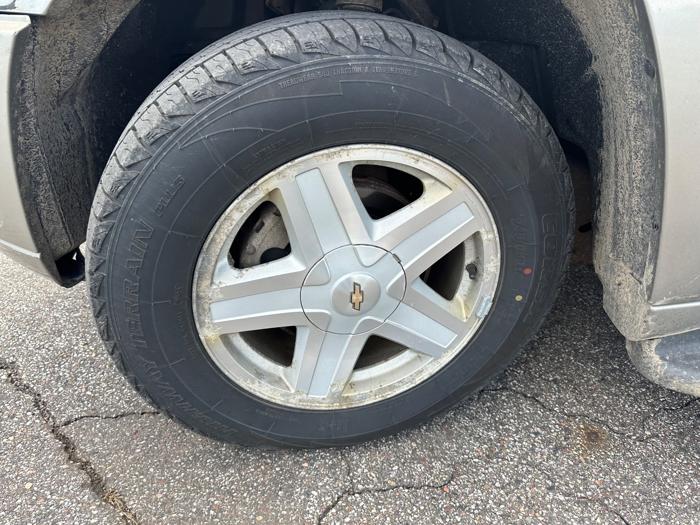 2002 chevrolet trailblazer ls-4wd with 203457 miles for sale near elk-river, minnesota 41cee50a89f347c6a4c445f5d3151bfc.jpeg