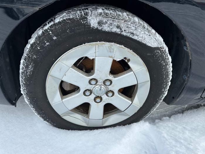 2005 toyota prius 4-door-liftback with 208940 miles for sale near elk-river, minnesota 41e1274bca7549d4916d979e4e341b0b.jpeg