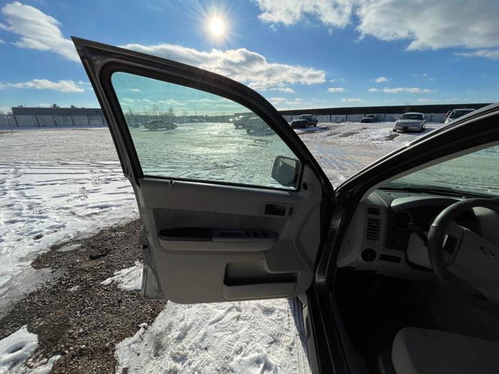 2010 ford escape xlt-4wd with 173775 miles for sale near elk-river, minnesota 42216748a7b04bf39d75a0311b96115d.jpeg