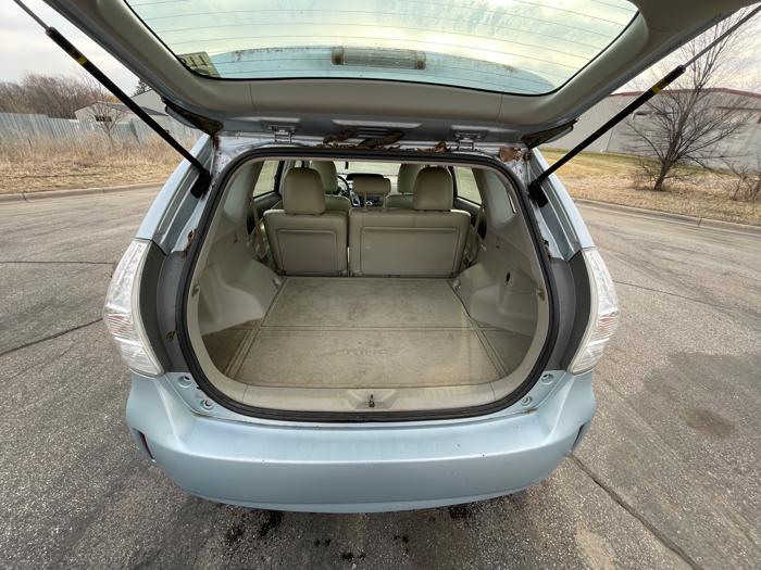 2012 toyota prius-v two with 307540 miles for sale near elk-river, minnesota 4229bf051a97495eb55ae304e76e734f.jpeg