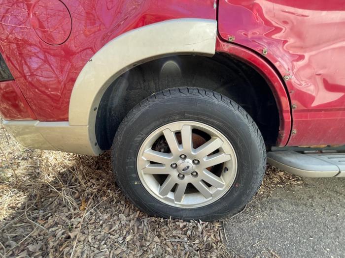 2009 ford explorer eddie-bauer-4.0l-4wd with 146444 miles for sale near brainerd, minnesota 4252b83dc866405fbf8ecd9ded148cf1.jpeg