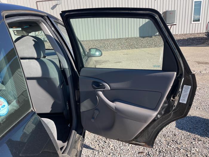 2000 ford focus lx with 128037 miles for sale near elk-river, minnesota 4264f2c2dae2478b95575fb302d09cf3.jpeg