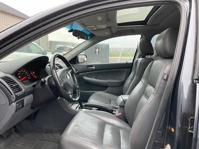 2004 honda accord ex-v-6-sedan-at-with-xm-radio with 214695 miles for sale near elk-river, minnesota 429811c84ed045b997f9d68b1f48081b.jpeg