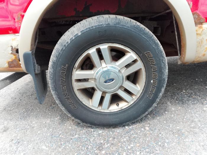 2007 ford f-150 fx4-supercrew with 242003 miles for sale near elk-river, minnesota 42c266652aa24a8b91dff8f2e5842c46.jpg