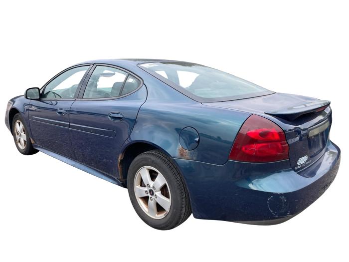 2005 pontiac grand-prix base with 222916 miles for sale near elk-river, minnesota 42eeb2336a8e492694a19a680f87d656.jpg
